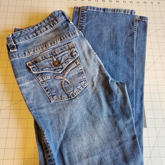 Calvin Klein Bootcut Jeans - Picture 16 of 16